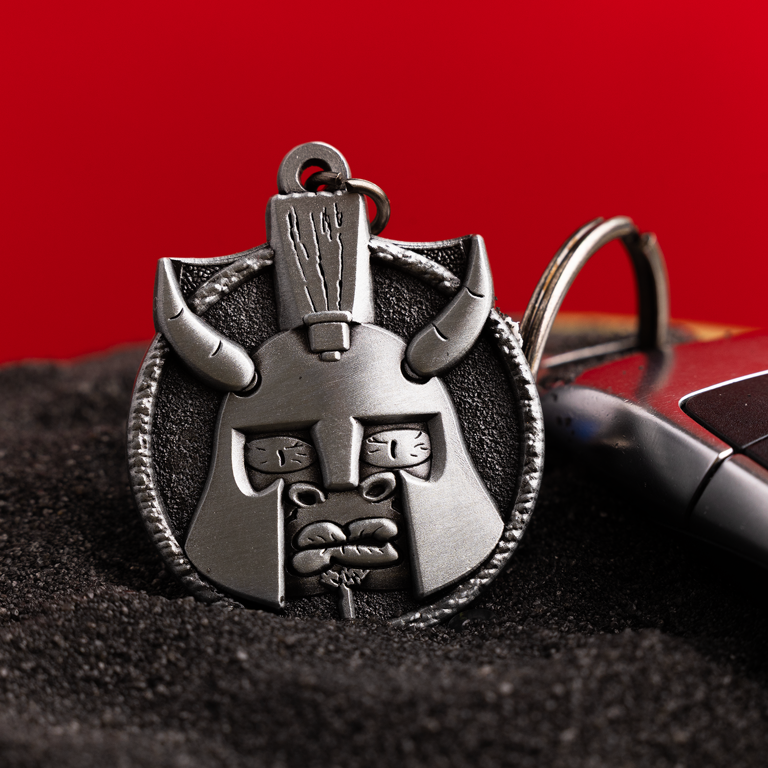 Metalowy brelok do kluczy – Sułtan Kosmitów - Image 2